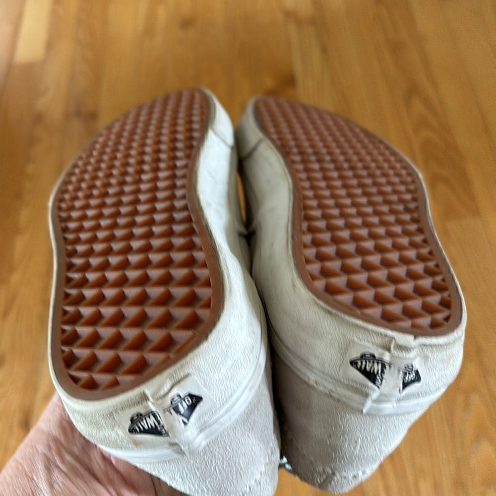Vans Classic Slip-On Shoes in Gray Suede | Slides Women’s 10 Men’s 8.5 - Picture 8 of 8